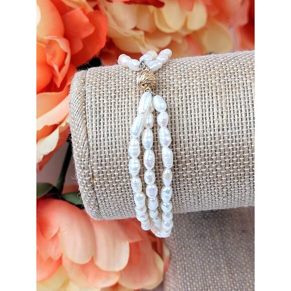 Freshwater Pearl Bracelet w 14K Yellow Gold Clasp 9.63 g - Picture 1 of 10